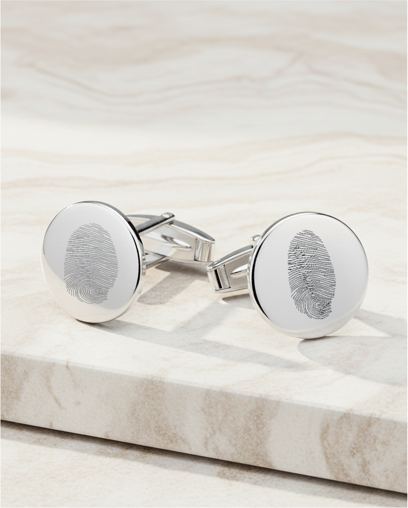 THE BOTH SIDES FINGERPRINT · GEMELOS PLATA