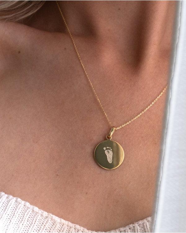THE ONE FINGERPRINT ORO 9K · PENDANT