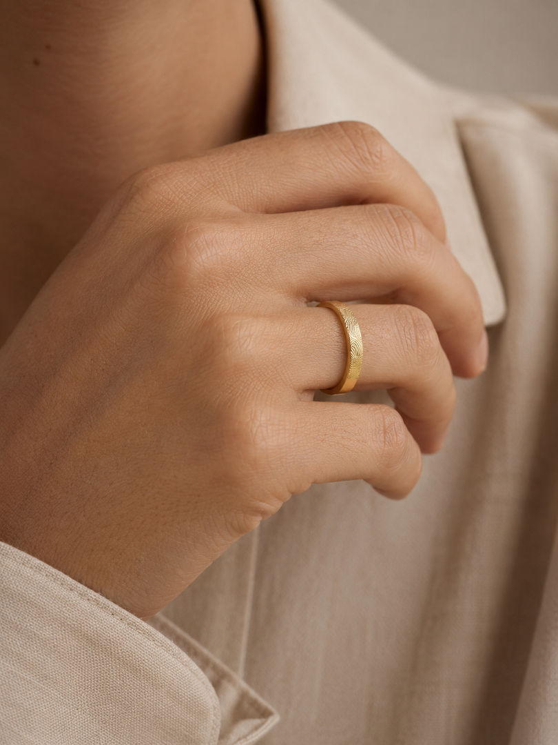 THE FINGEPRINT ORO 9K · ANILLO 3MM