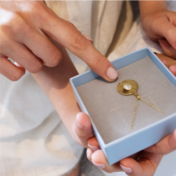 THE ONE FINGERPRINT ORO 9K · LISBON CHAIN