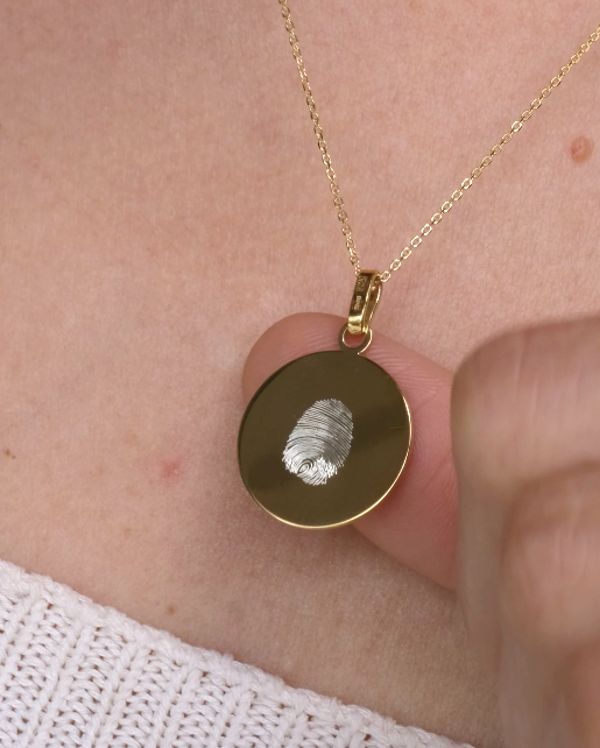 THE ONE FINGERPRINT ORO 9K · PENDANT