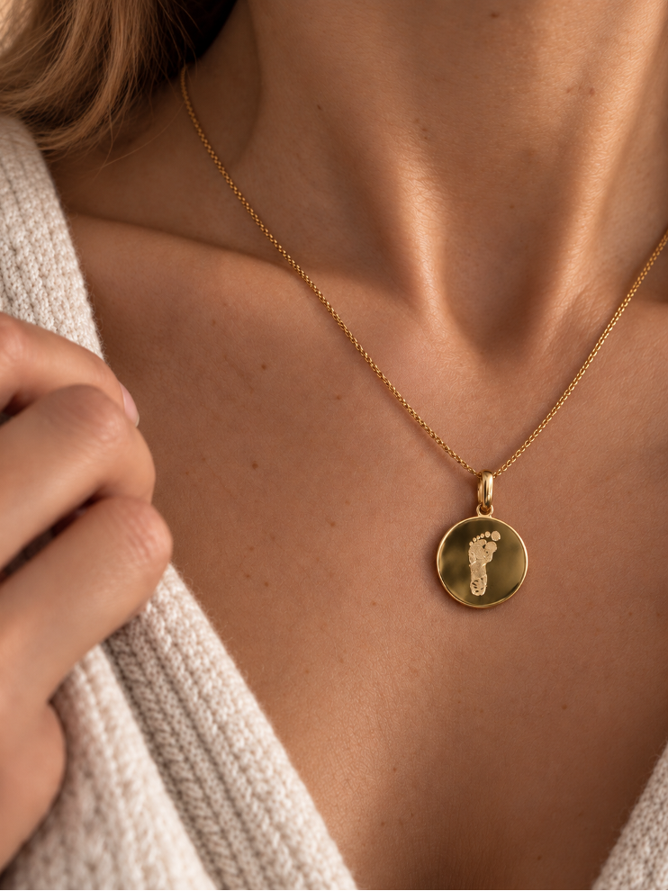 THE FOOTPRINT · COLGANTE | ORO 9K