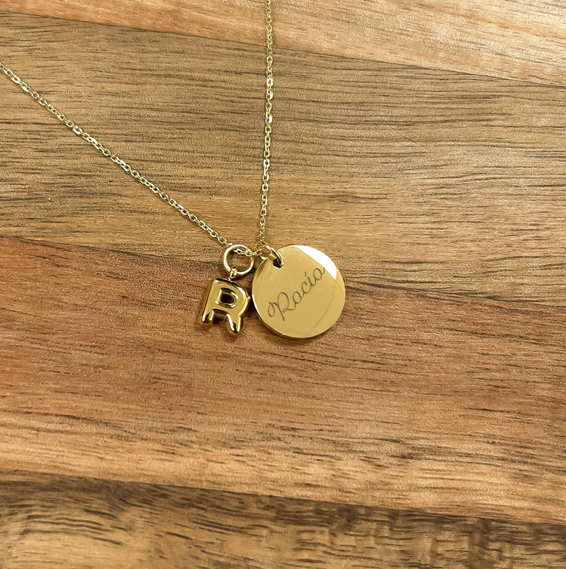 COLLAR PERSONALIZADO MINI LETTERING