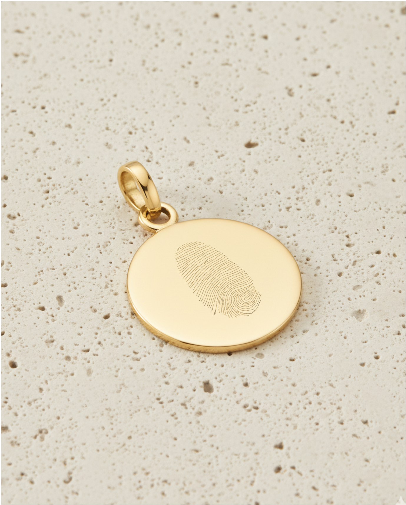 THE ONE FINGERPRINT ORO 9K · PENDANT