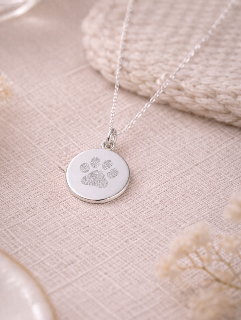 THE PUPPY PRINT · LISBON CHAIN